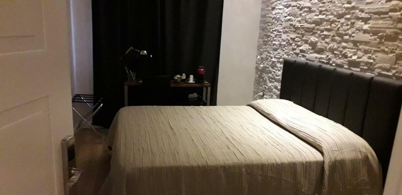 A 2 Passi Da Bed & Breakfast Foggia Exterior photo